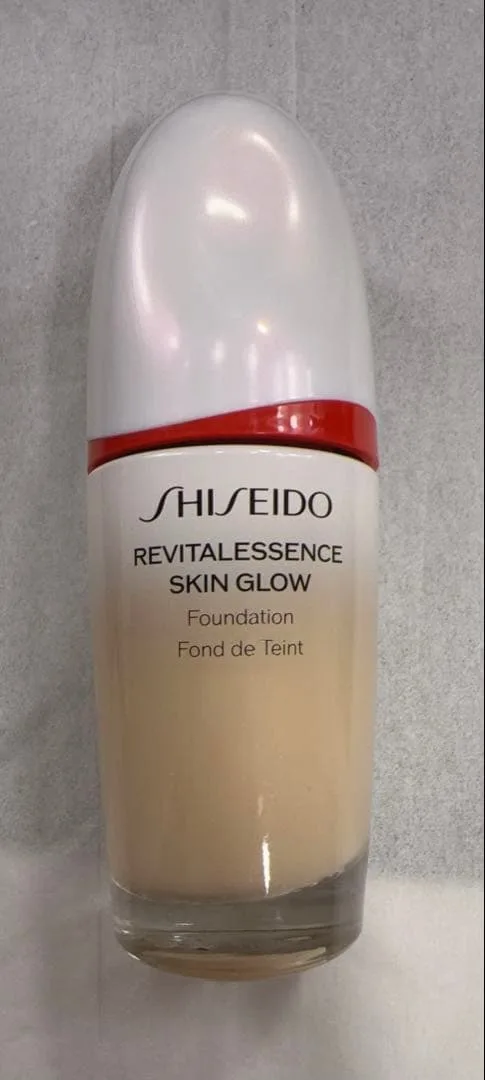 SHISEIDO エッセンス スキングロウ ファンデーション 160