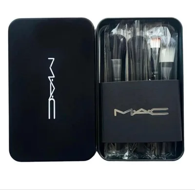 新品 MAC メイクブラシセット 12本 .