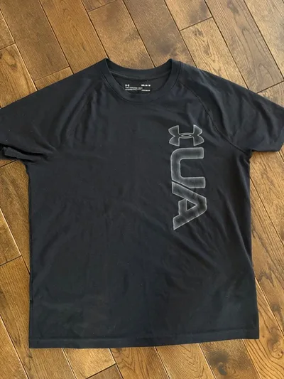Under Armour HeatGear Tシャツ ブラック MD