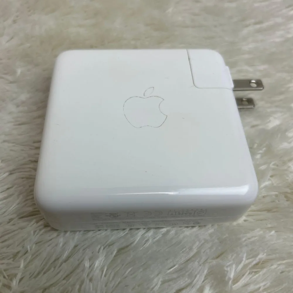 Apple純正 96W USB-C電源アダプタ A2166 MacBookなど