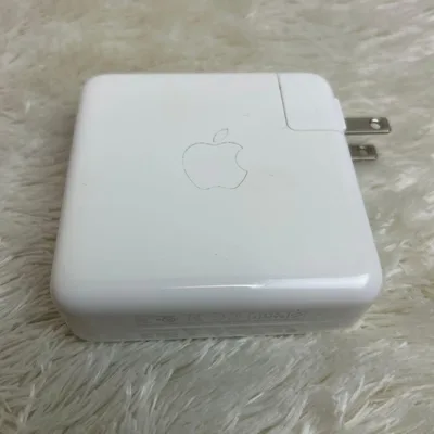 Apple純正 96W USB-C電源アダプタ A2166 MacBookなど