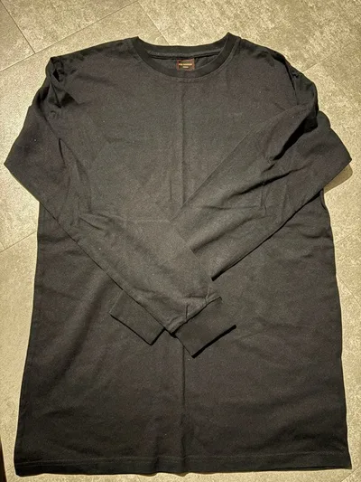 長袖Tシャツ ブラック