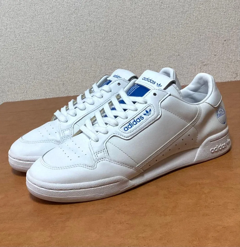 美品‼︎ 海外限定‼︎ 日本未発売‼︎ adidas コンチネンタル80 スニーカー