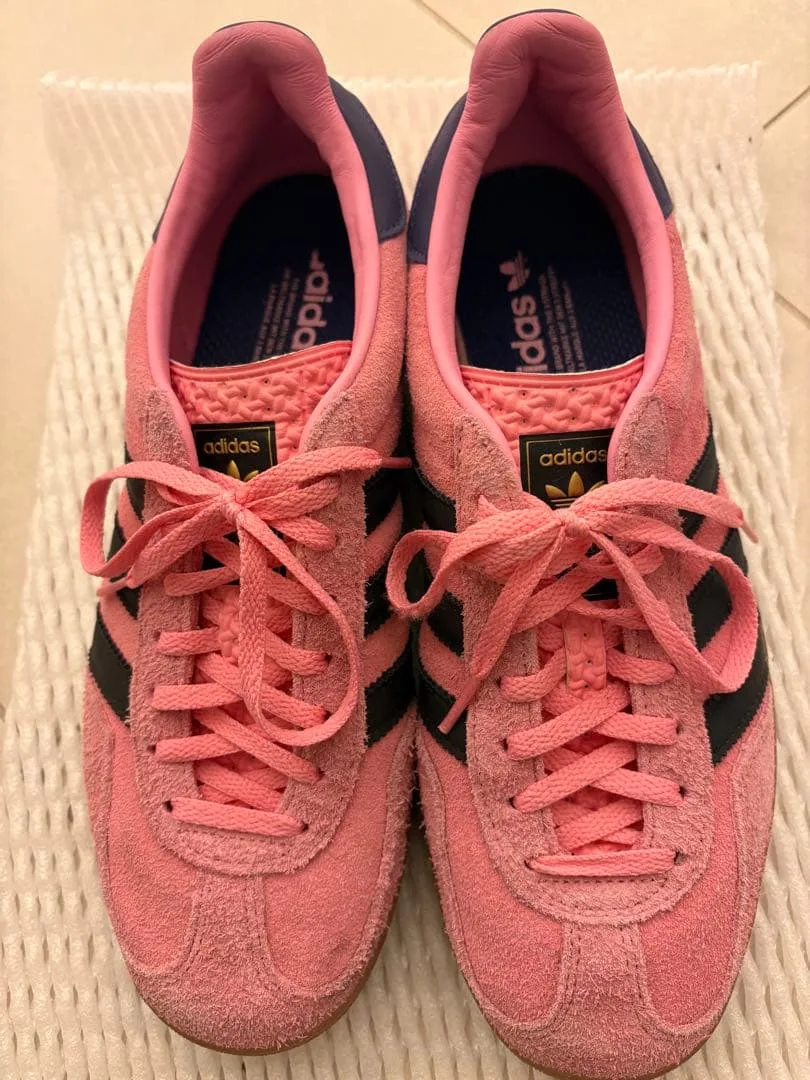 adidas gazelle ピンク26.5