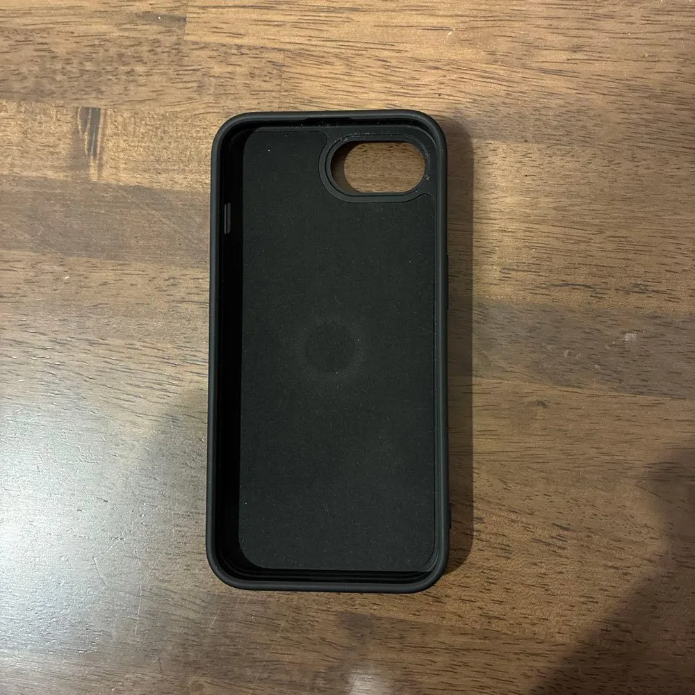 iPhone17e用ケース バンカーリング付き ブラック