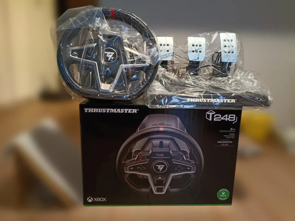 Thrustmaster T248(未使用)