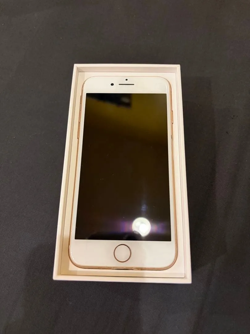 Apple iPhone8 本体 ゴールド 64GB SIMフリー 美品