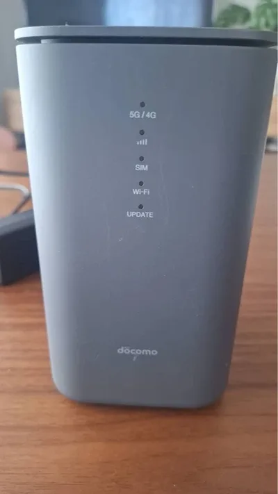 docomo home 5G HR02 本体