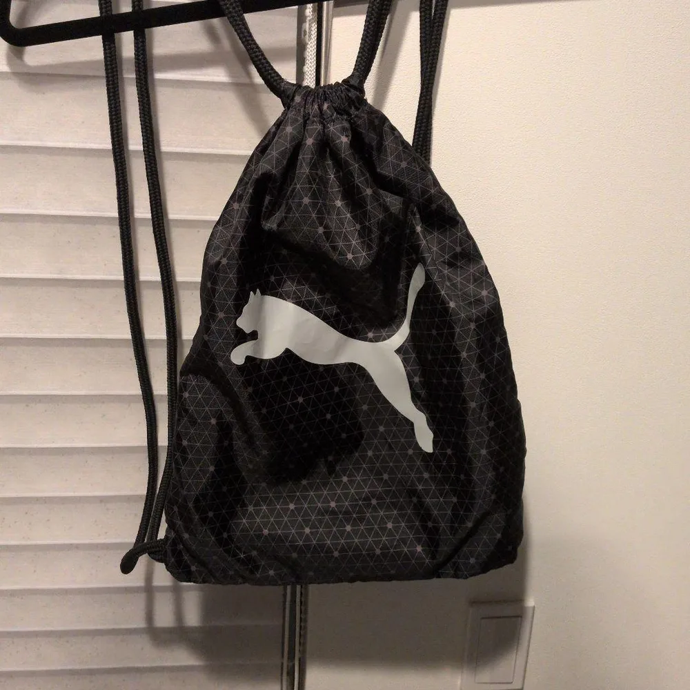 PUMA ナップサック メンズ ブラック