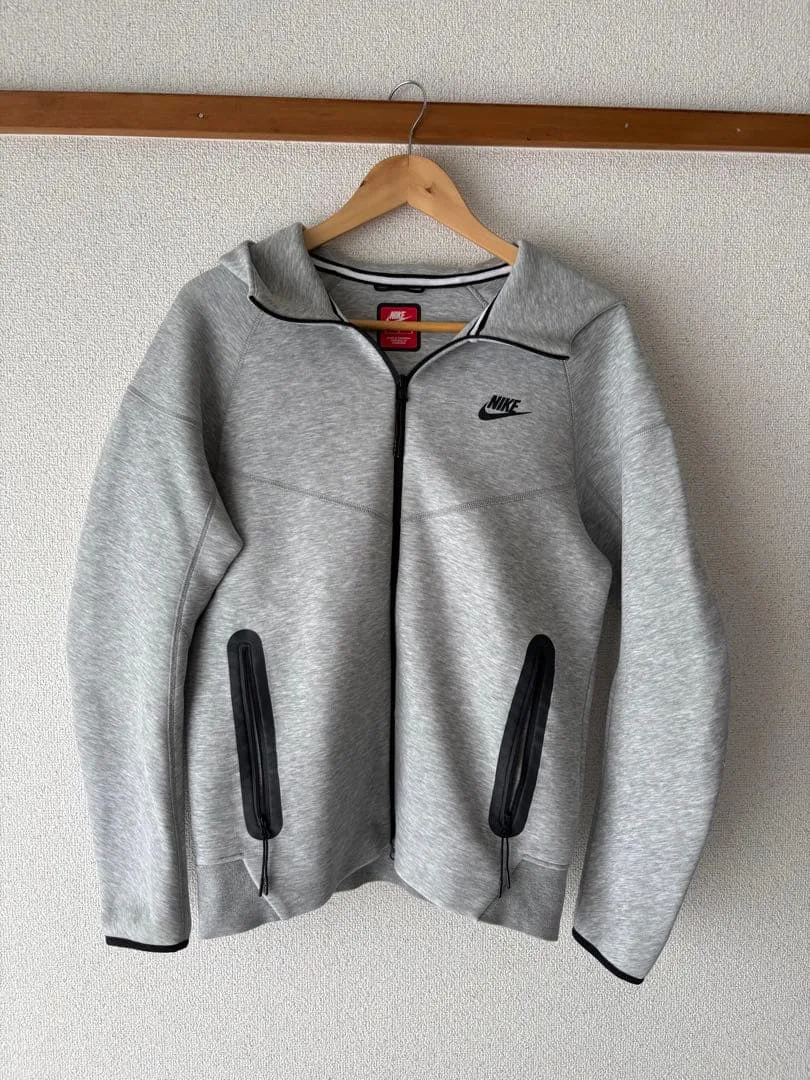 Nike テックフリース フルジップ パーカー