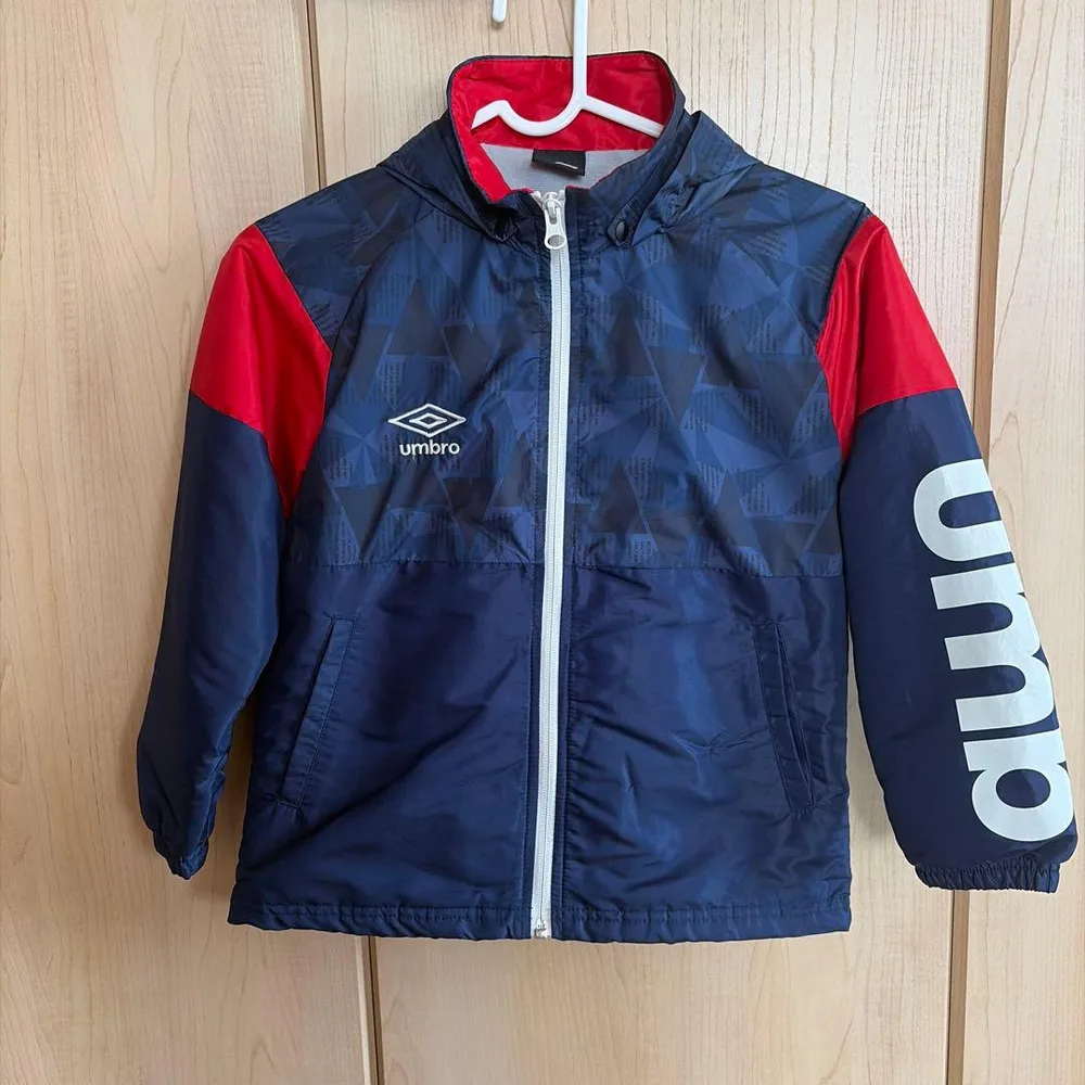 umbro アンブロ ウインドブレーカー 130サッカー スポーツ ジャケット