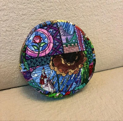 ハンドメイド ☆ステンドグラス風丸型ラウンドポーチ、化粧ポーチ、小物入れ