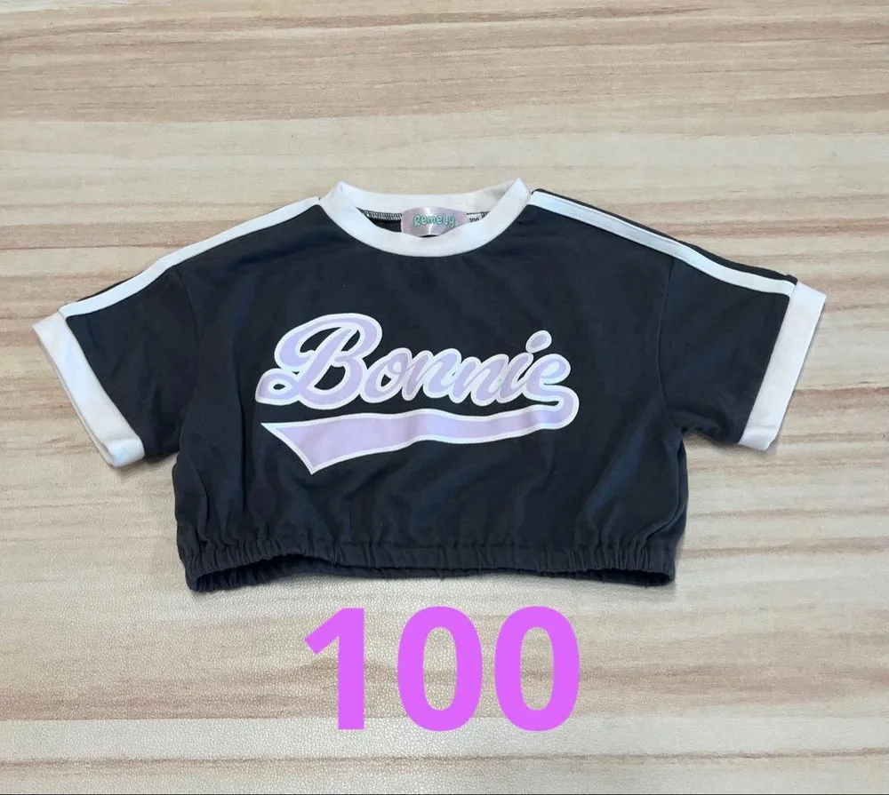 ショート丈 Tシャツ 100