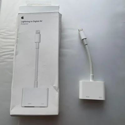 Apple Lightning to Digital AV アダプタ