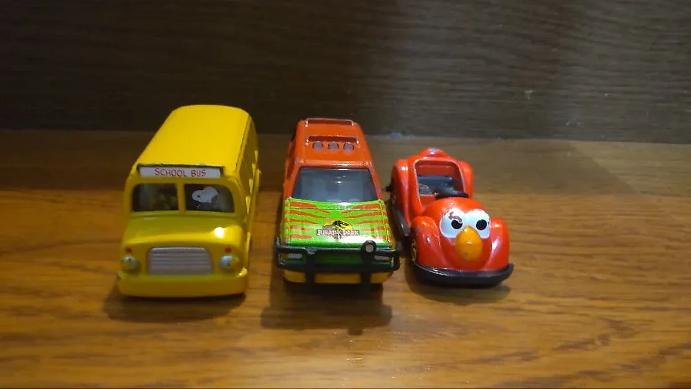 トミカ セット SNOOPY スクールバス エルモ ジュラシックパーク ミニカー