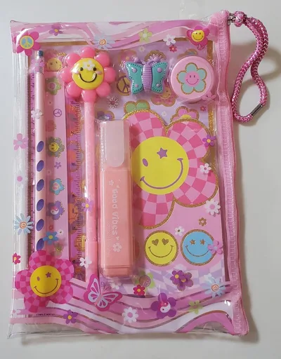 Hot Focus สติ๊กเกอร์ชุดเครื่องเขียน Smile Stationery เครื่องเขียน