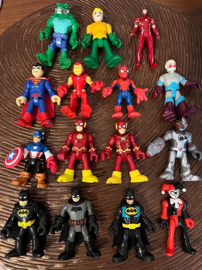 Imaginext DC マーベル アベンジャーズ バッドマン フィギュア