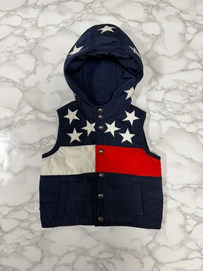 ほぼ新品 TOMMY HILFIGER ベビー ベスト アウター