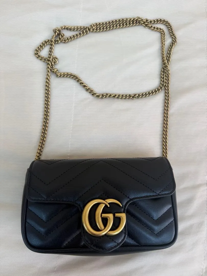 GUCCI GGマーモント チェーンショルダーバッグ