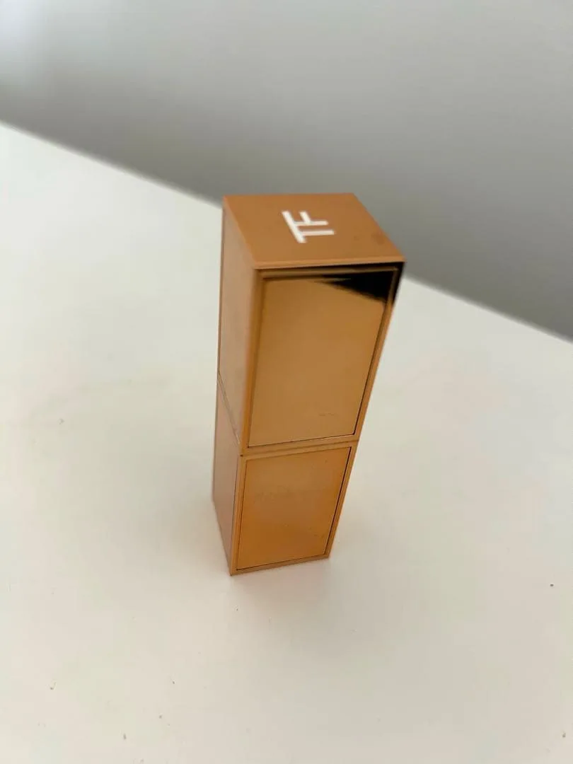 TOM FORD SOLEILソレイユ ドゥ フ スパーク リップバーム 02