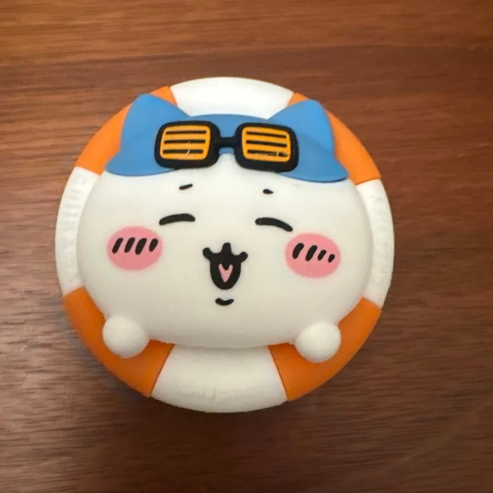 ちいかわ × CASETiFY ハチワレ コレクティブルグリップスタンド