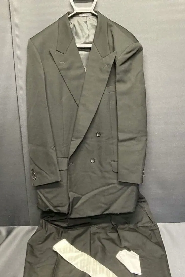 近鉄百貨店 ダブルスーツ 上下 セットアップ 礼服 ネクタイ付 黒