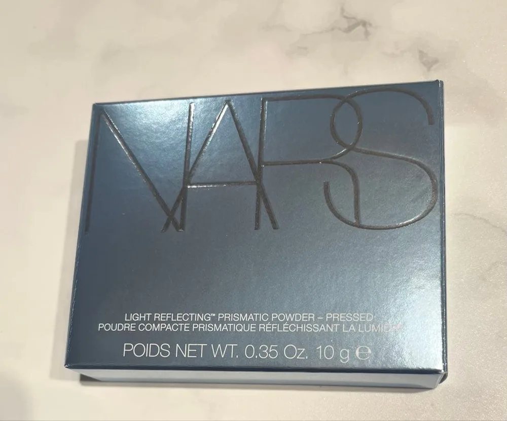 NARS ライトリフレクティング プリズマティックパウダー