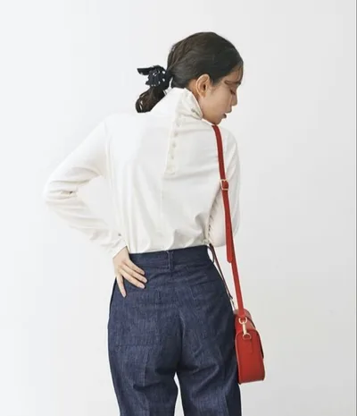 完売品 未使用 アンドマイラ カットソーのタートルトップス M オフホワイト