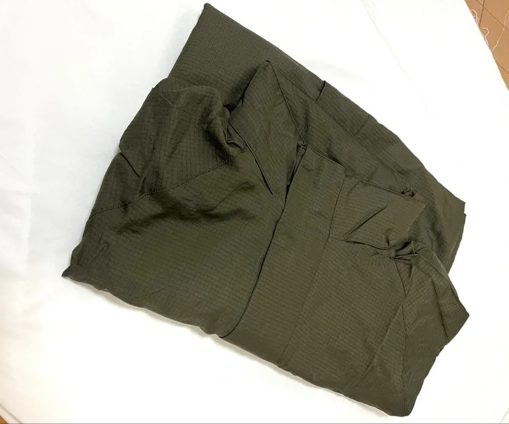 美品 ユニクロ C ライトウェイトスタンドブルゾン XL オリーブ