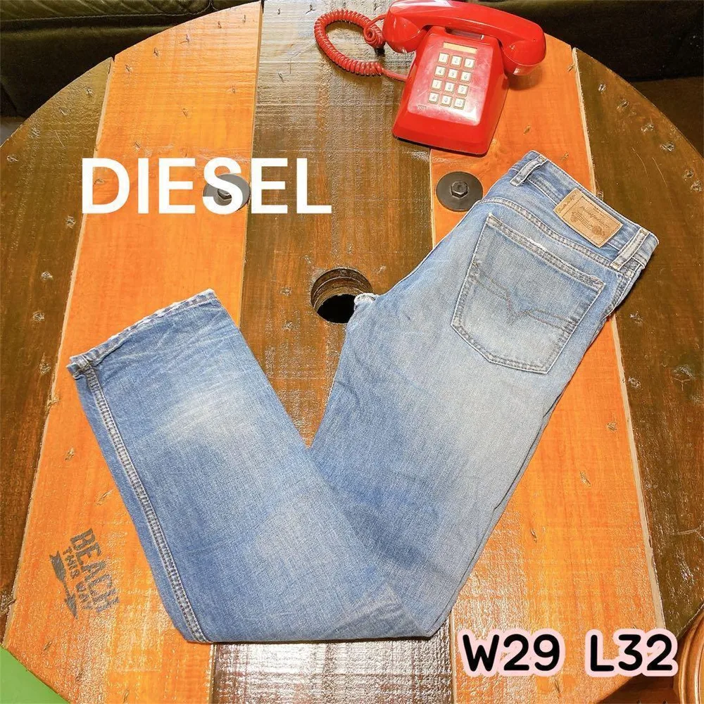 DIESEL W29 WAYKEE デニムパンツ ストレート 色落ち 青