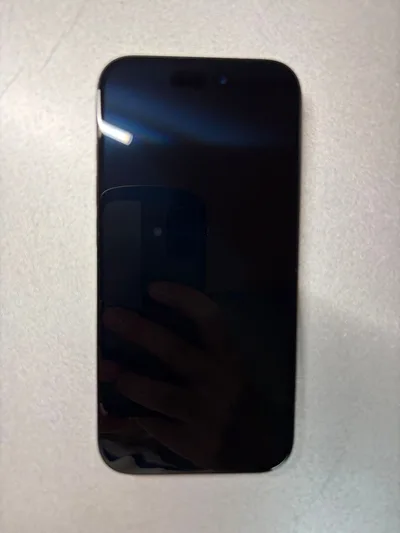 iPhone 15 ブラック