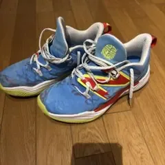 New Balance バスケットボールシューズ