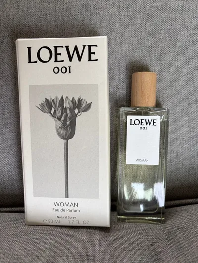 LOEWE 001 WOMAN オードゥ パルファン 50ml