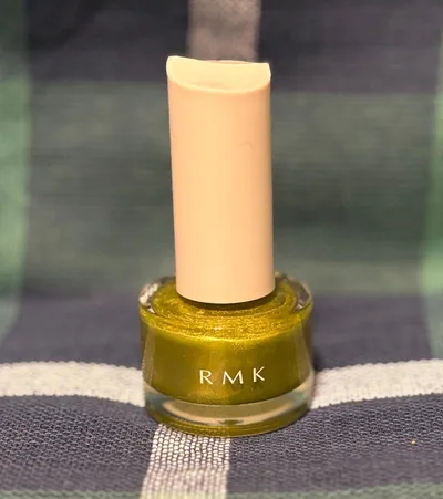 RMK シャインラッシュ ネイルカラー 13