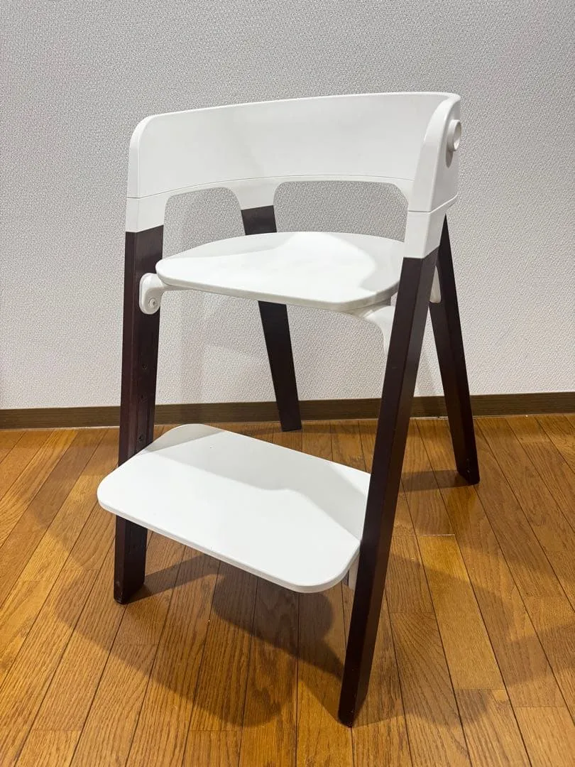 Stokke Steps ベビーチェア