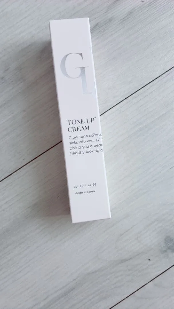 新品GLOW TONE UP CREAM 化粧下地 30ml mgbskin