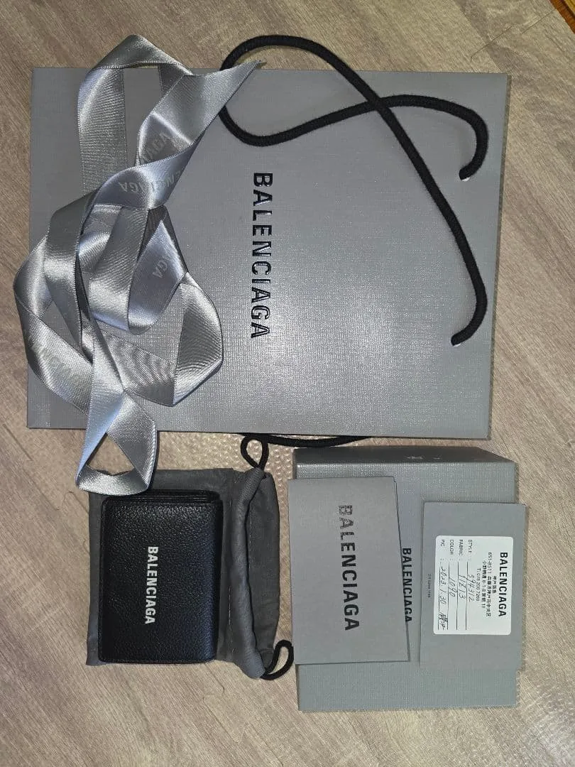 BALENCIAGA 三つ折り財布 ブラック