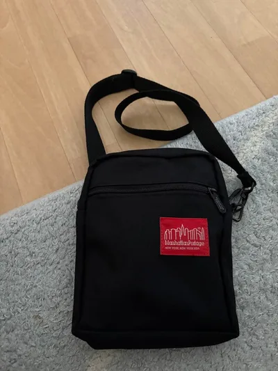Manhattan Portage ショルダーバッグ ブラック