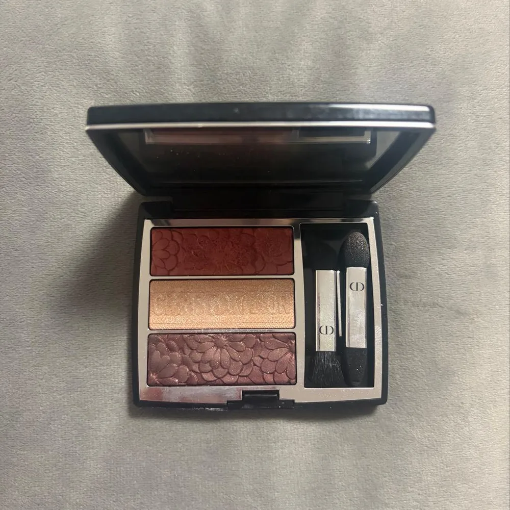 dior トリオ ブリック パレット 663 トリプル ブルーム