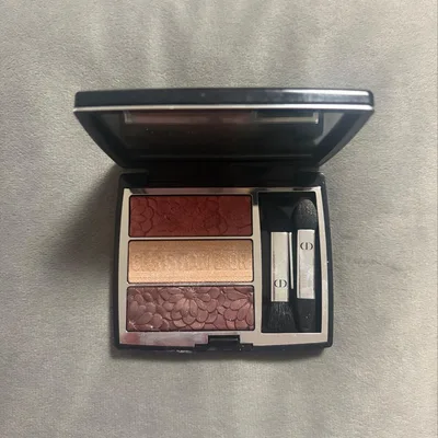dior トリオ ブリック パレット 663 トリプル ブルーム