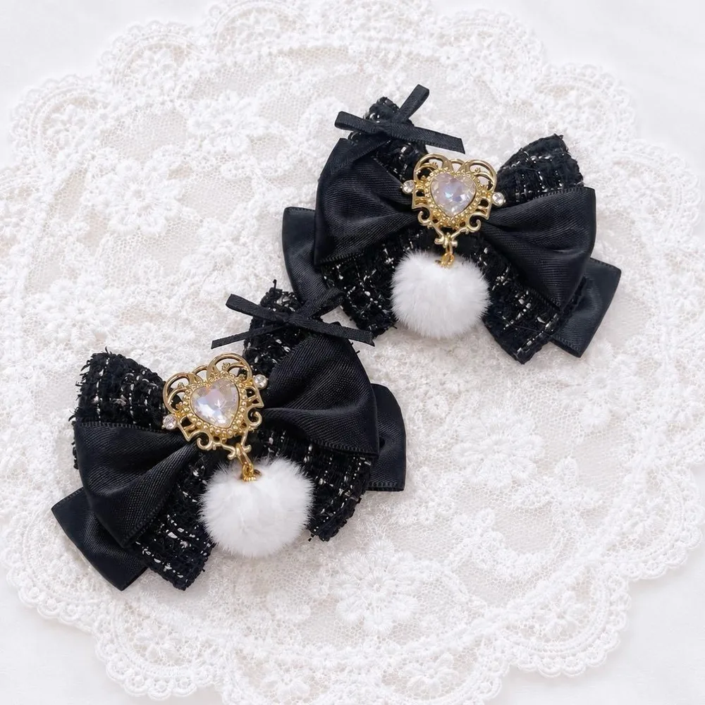 【ハンドメイド】黒×白ファー リボンヘアクリップ 2個♡ 地雷系 推し活 量産型