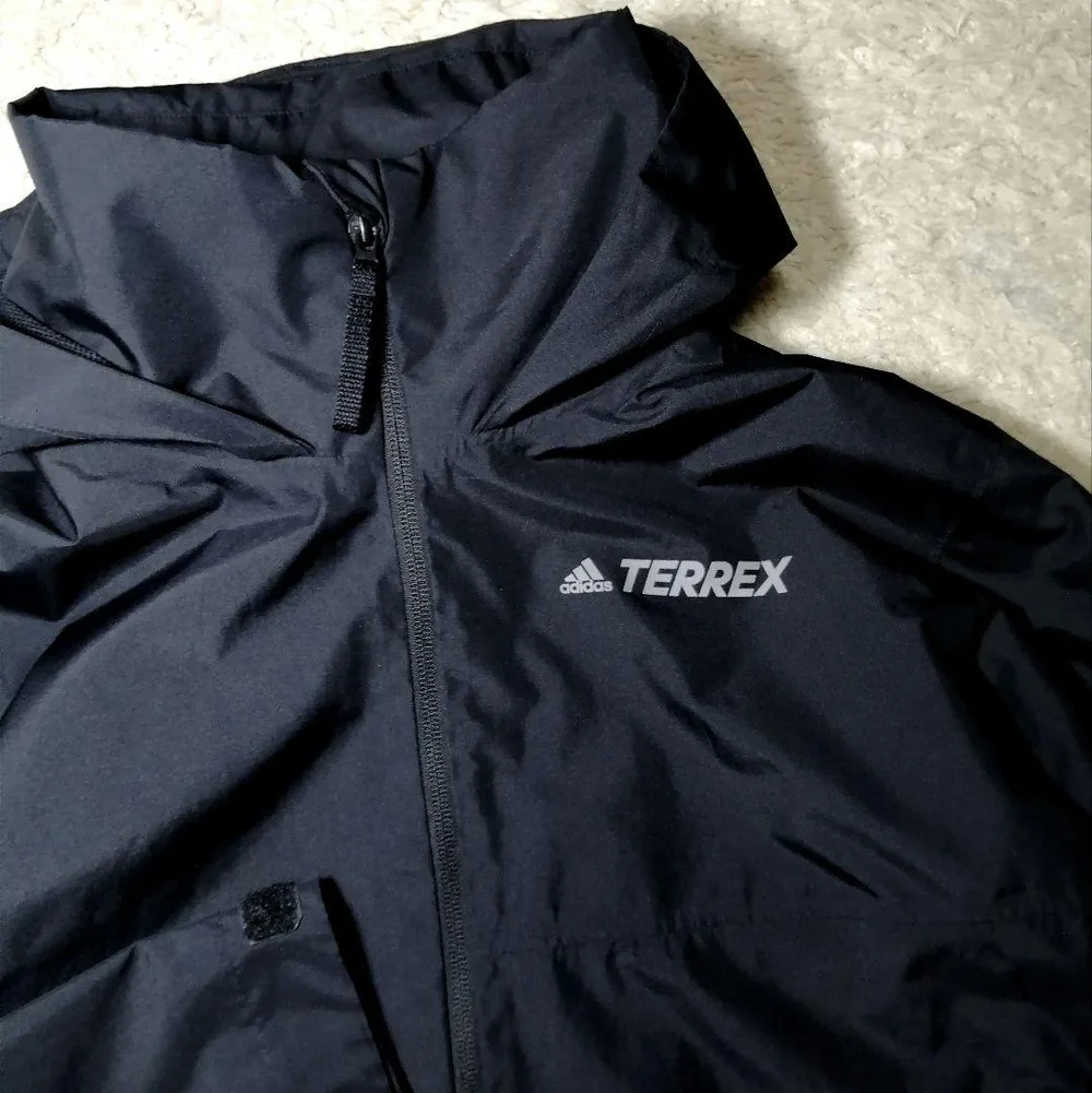 ◆美品◆TERREX◆ ジップアップジャケット L ゴルフ フルジップフーディ