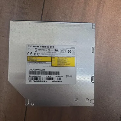 「SU-208」東芝サムスン 製 9.5mm厚DVDドライブ