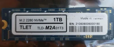 TLET M.2 2280 NVMe SSD 1TB 本体