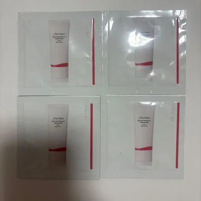 SHISEIDO エッセンス スキングロウ プライマー サンプル 4包