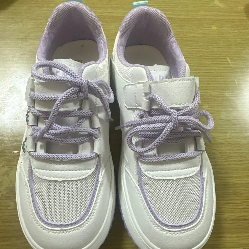 新品・未使用 キッズ シューズ