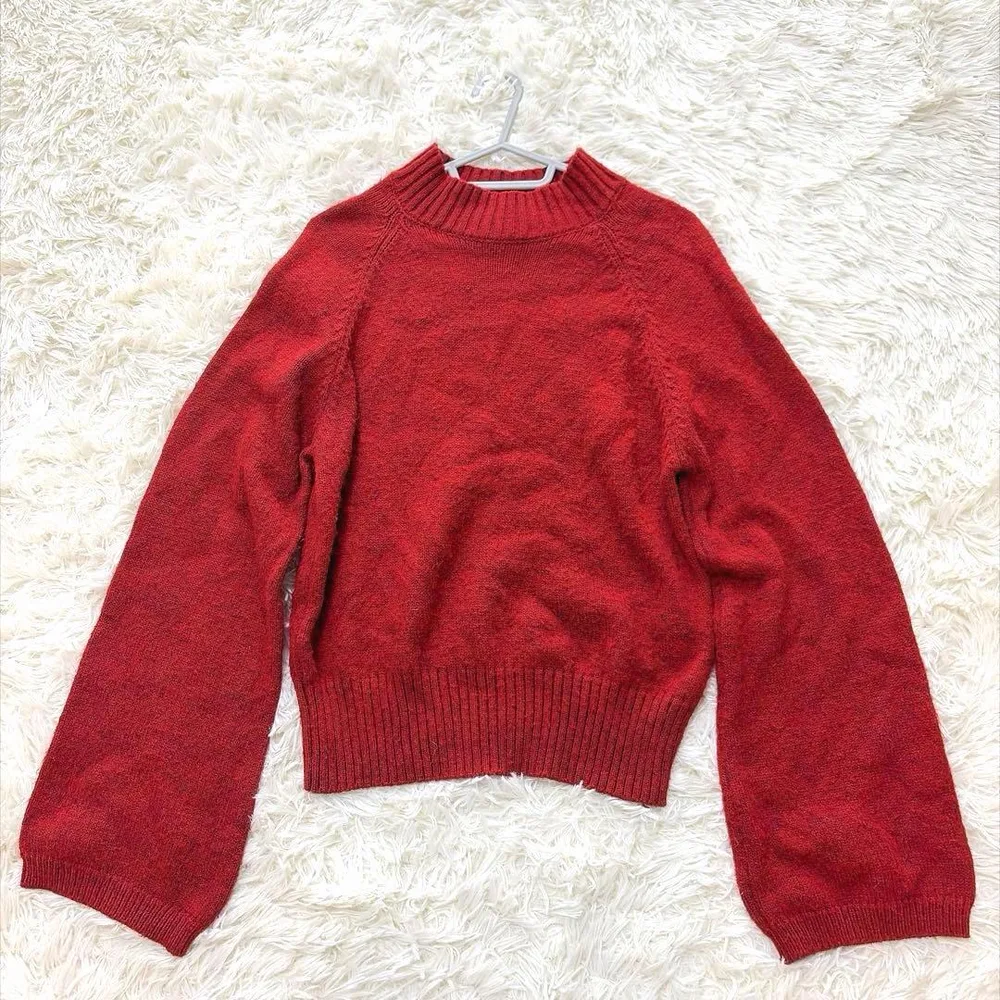 【ラミラル】美品✨長袖ニット ボトルネック ボリューム袖 レッド M 秋冬