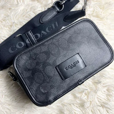 กระเป๋าสะพาย COACH สีดำ