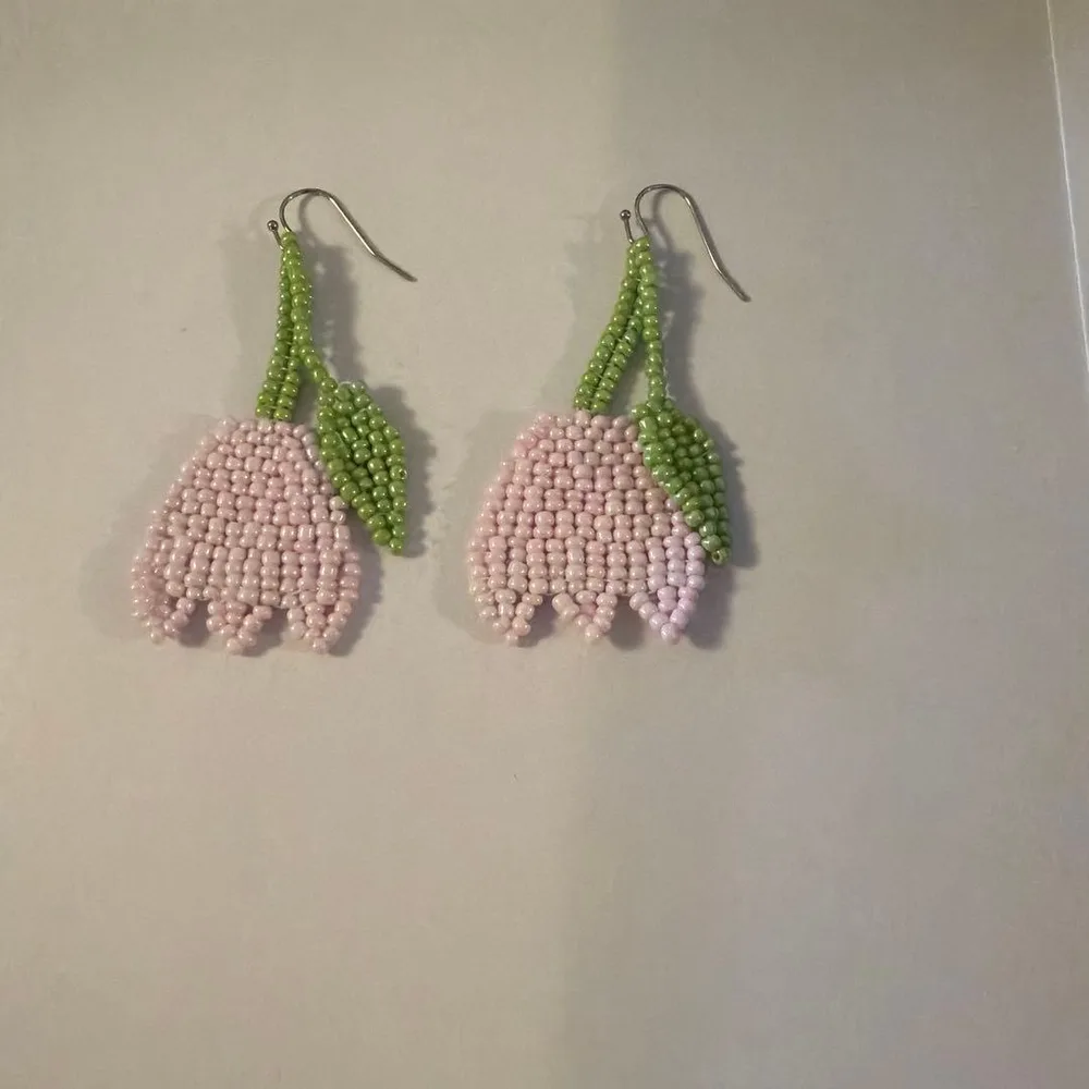 ☺︎ハンドメイド˚✧₊⁎チューリップビーズピアス