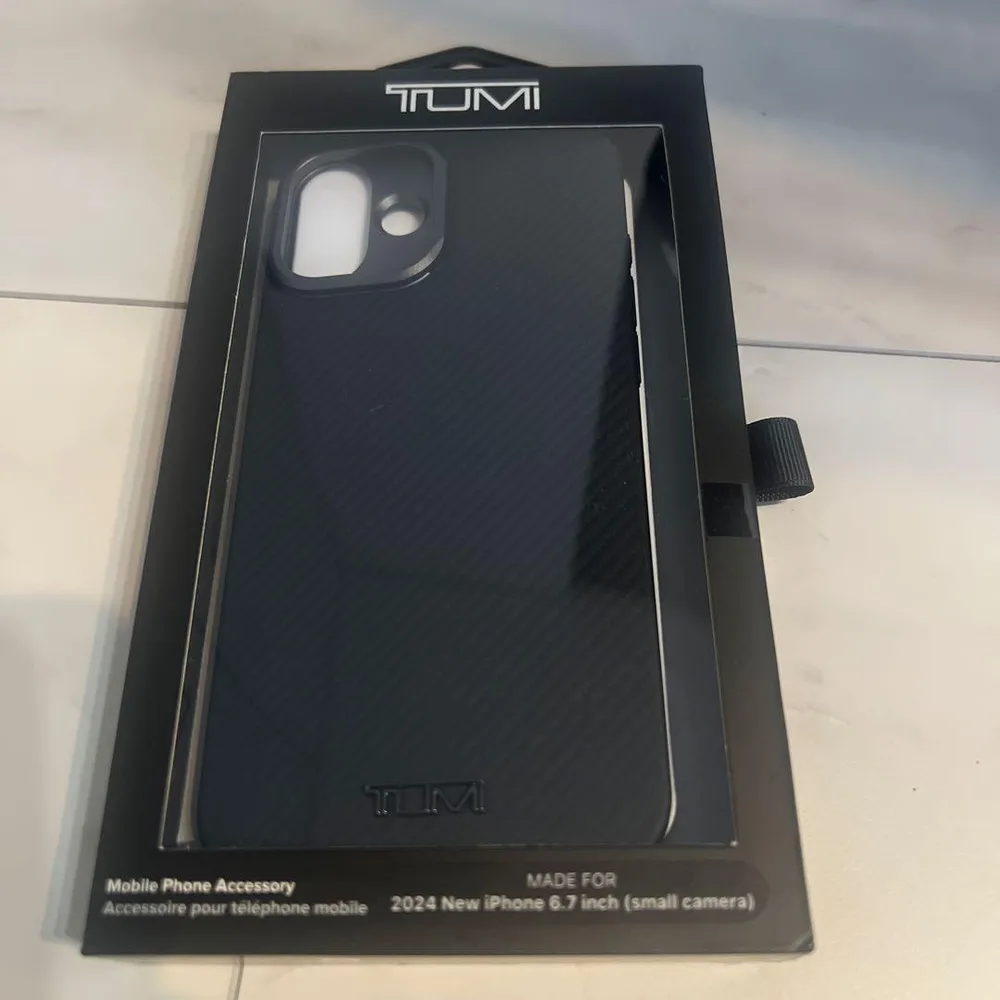 TUMI iPhone 16plus